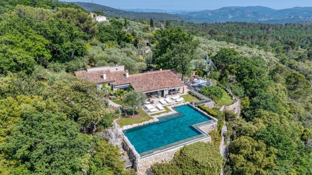 Discover a Unique Property in the Heart of Provence's Scenic Hills | no keluar sydney togel hari ini