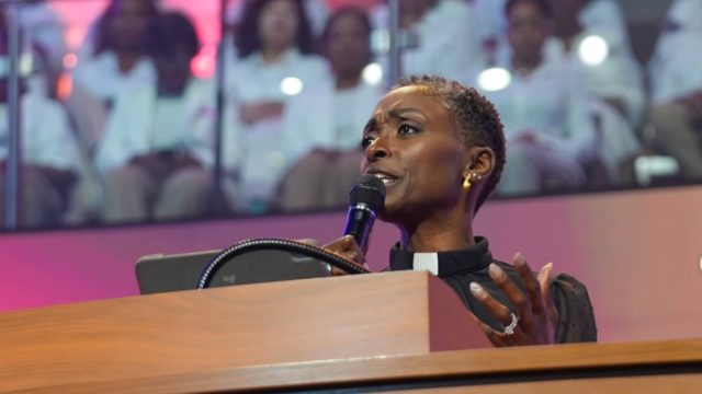 Embracing Digital Change: The Role of Prayer in Modern Ministry