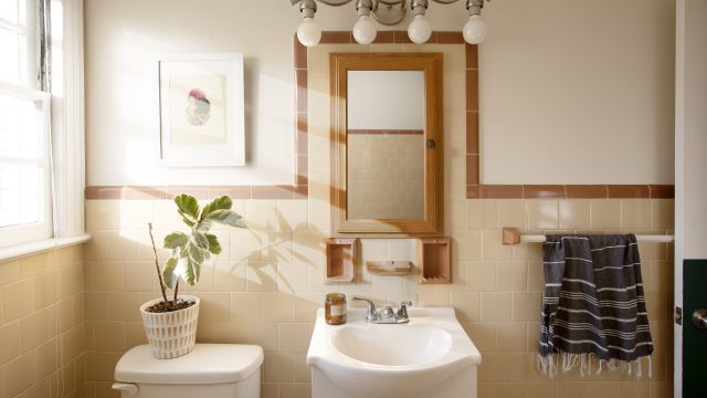 Why This Vintage Bathroom Feature is a Modern Must-Have