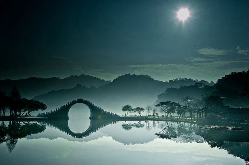 38 amazing beauties in the world, go if you dare--top emoticon