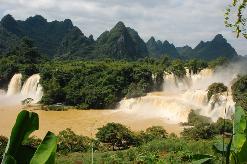 22 of the most beautiful and cool waterfalls in China, which one have you been to--top emoticon