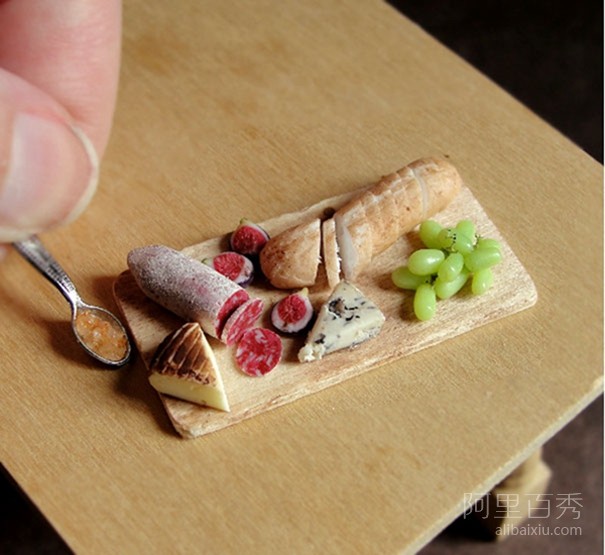Realistic miniature clay food sculptures that make people want to drool - pin emoticon