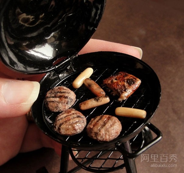 Realistic miniature clay food sculptures that make people want to drool--top emoticons
